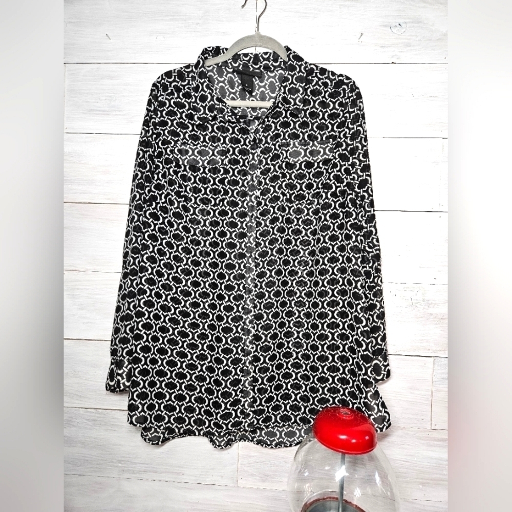 Lane Bryant Blouse Size 16 Black and White Pattern Long Sleeve Convert to 3/4